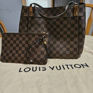 Authentic Louis Vuitton with pochette